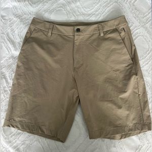 Lululemon Commission 9” Short